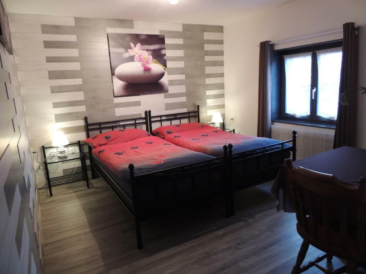 Hotel De La Gare Cousset Екстер'єр фото